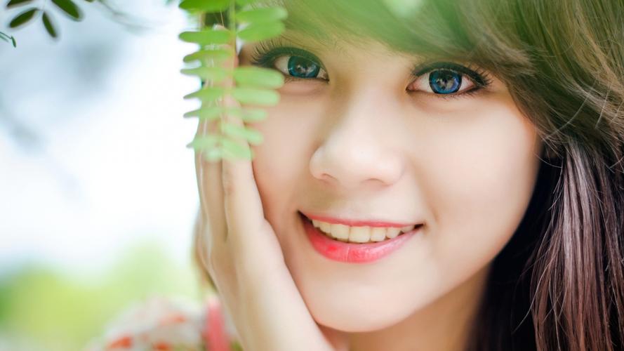 直击南海问题，王毅六连问：滥用仲裁，外交努力还有没有意义？| 图览天下